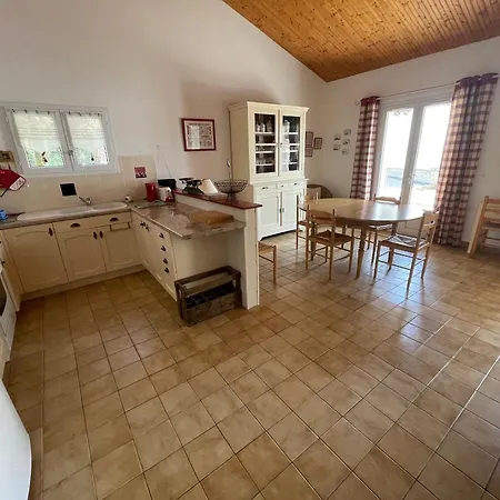 Holiday home Maison Familiale Au Coeur Des Pins Avec Jardin, Proche Plage, Animaux Acceptes, 700m De La Cote. - Fr-1-22-363 La Tranche-sur-Mer